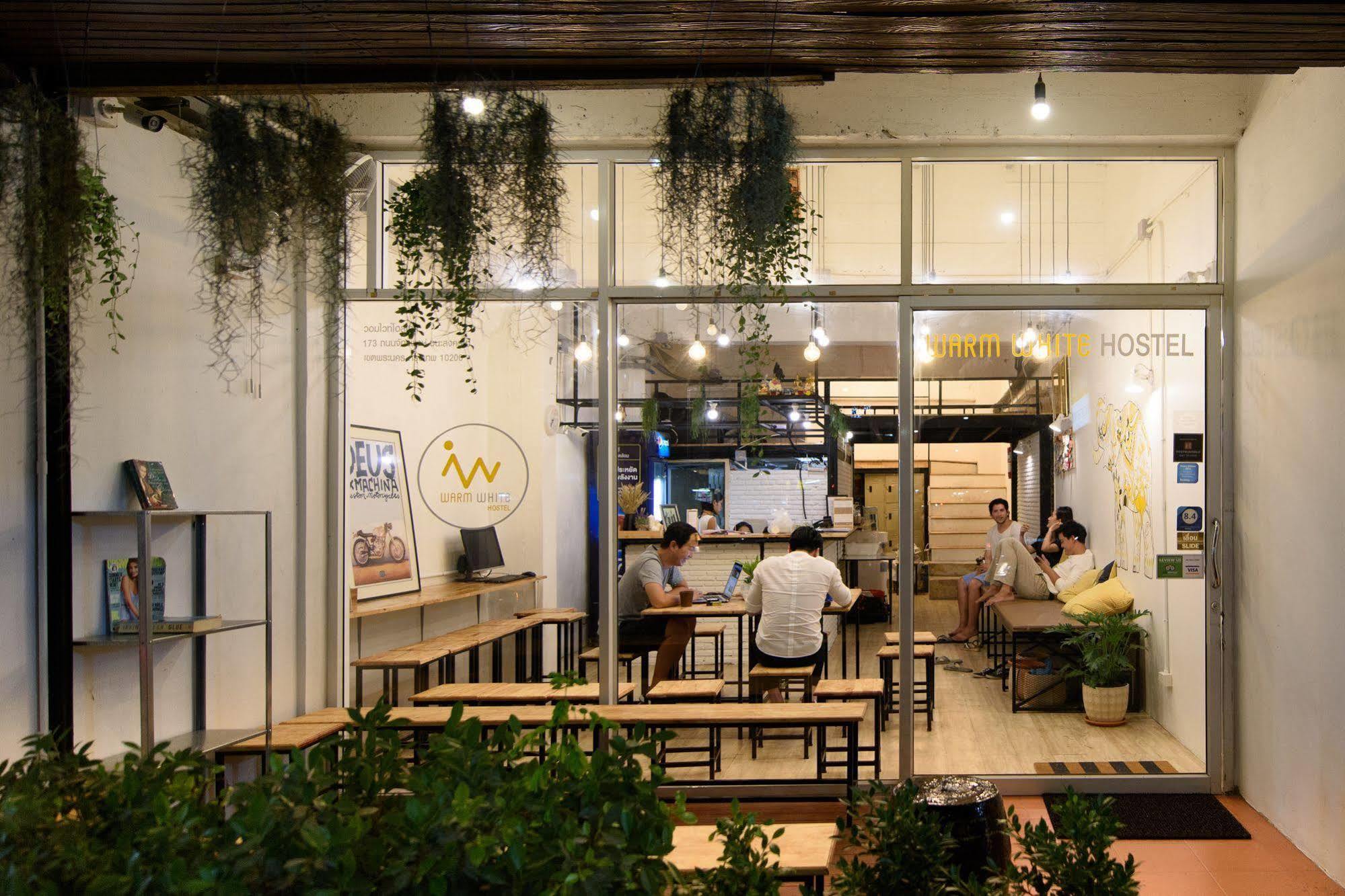 Warm White Hostel Bangkok Exteriér fotografie