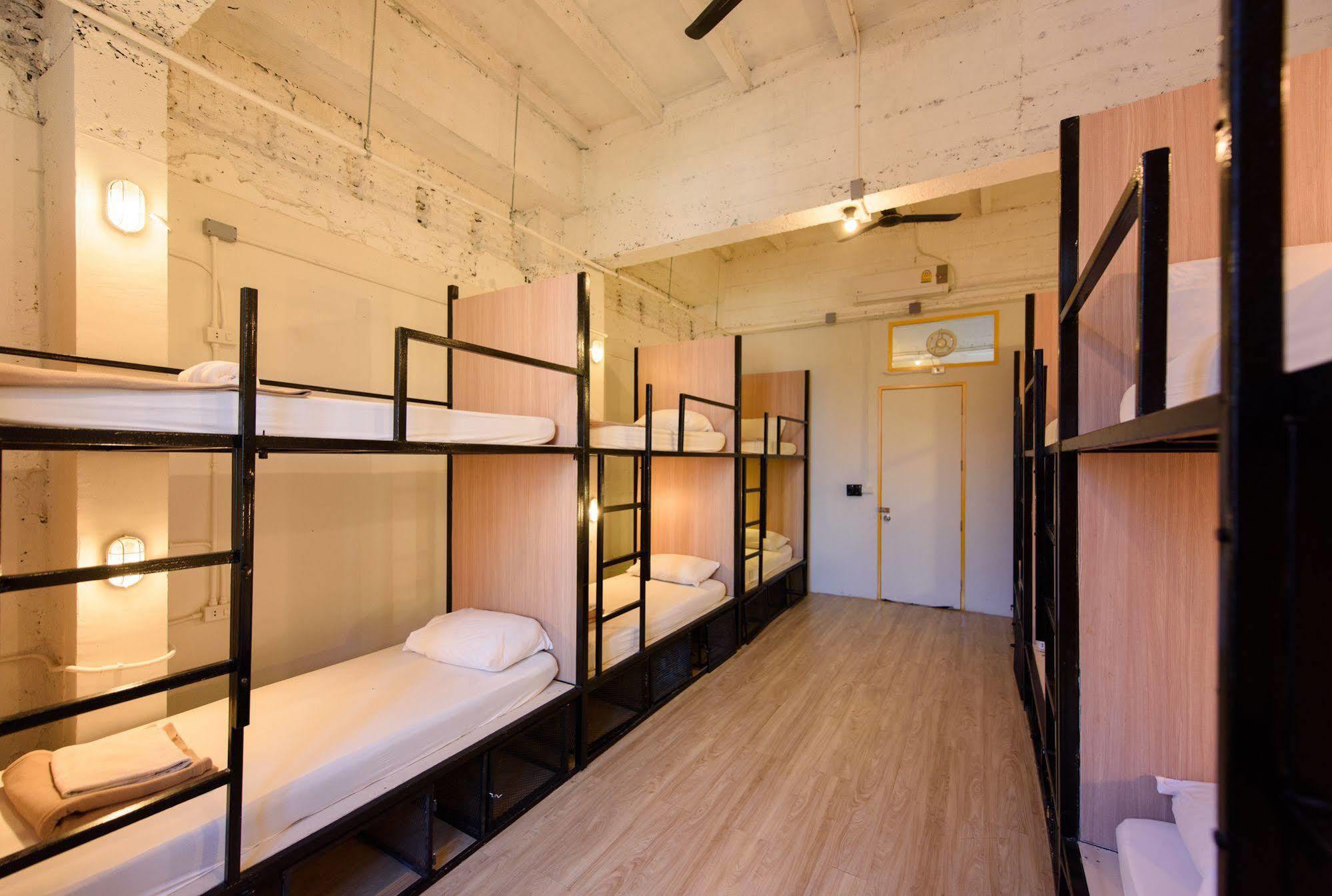 Warm White Hostel Bangkok Exteriér fotografie