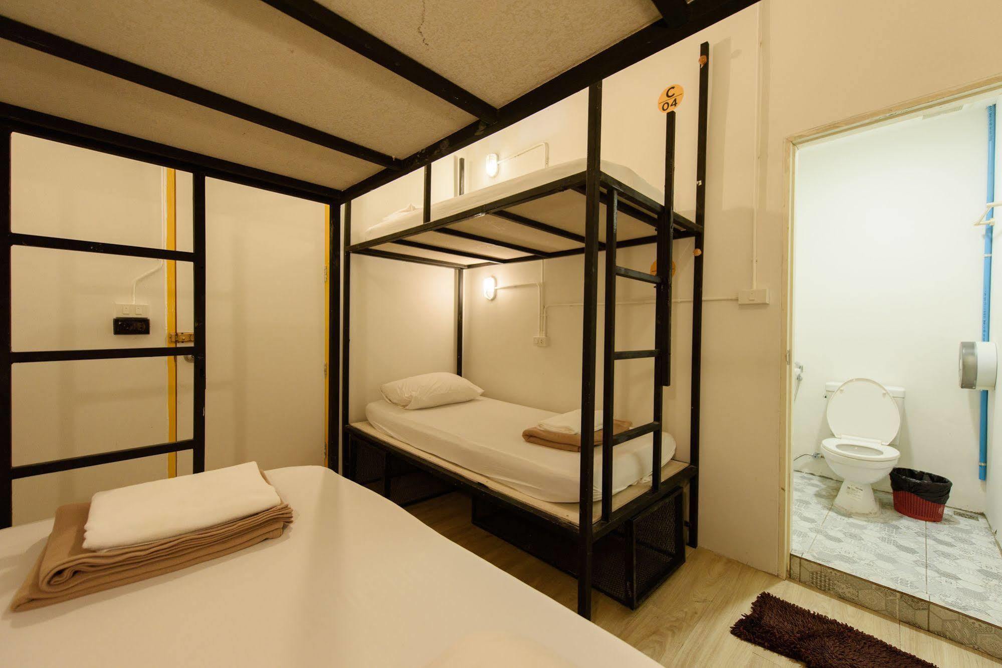 Warm White Hostel Bangkok Exteriér fotografie